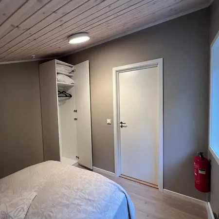 The House By The Sea Apartment Straumsbukta